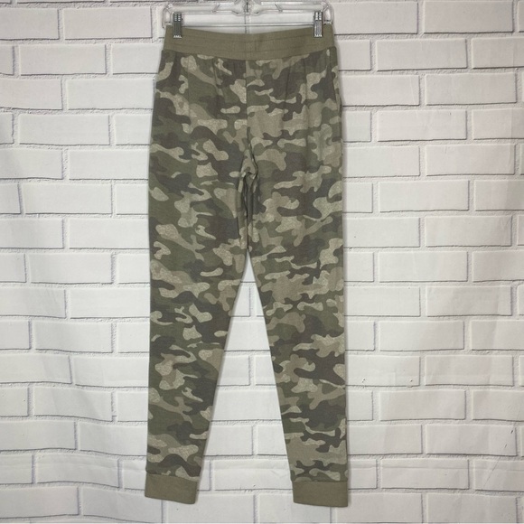 Koolaburra by UGG camo print Pajama pant joggers size small - Picture 6 of 8